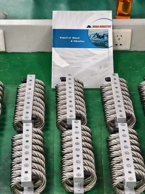 JGX-0480D-24A جدا کننده لرزش سیم سیم ویژگی های انعطاف پذیر و خنک کننده عالی برای جذب لرزش